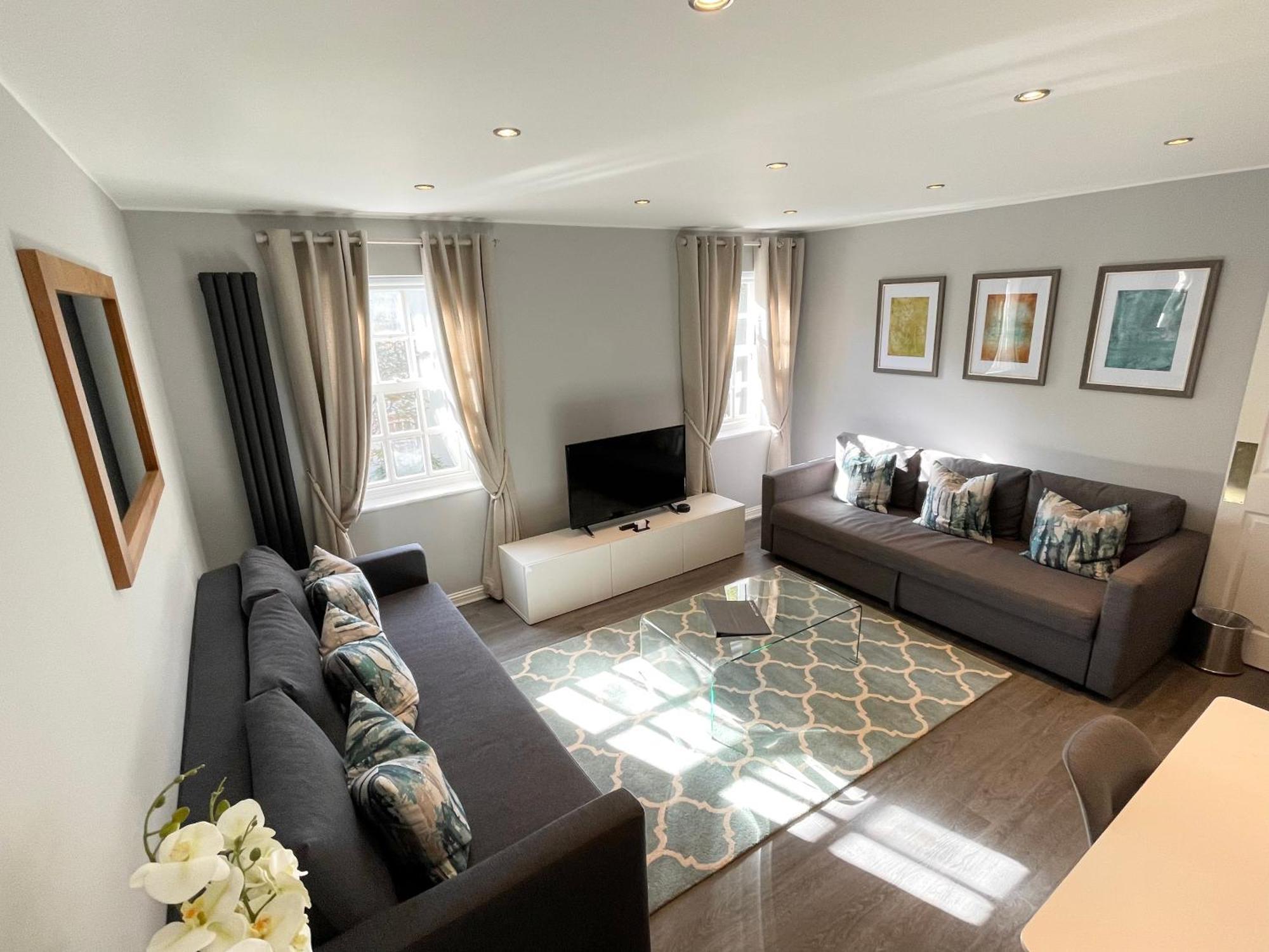 Urban Living'S - The Larkin Apartment อ็อกซ์ฟอร์ด ภายนอก รูปภาพ